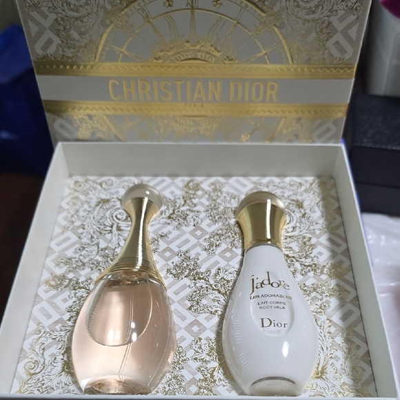Dior Other - Dior Pink and White Moisturizer and Body Oil Set